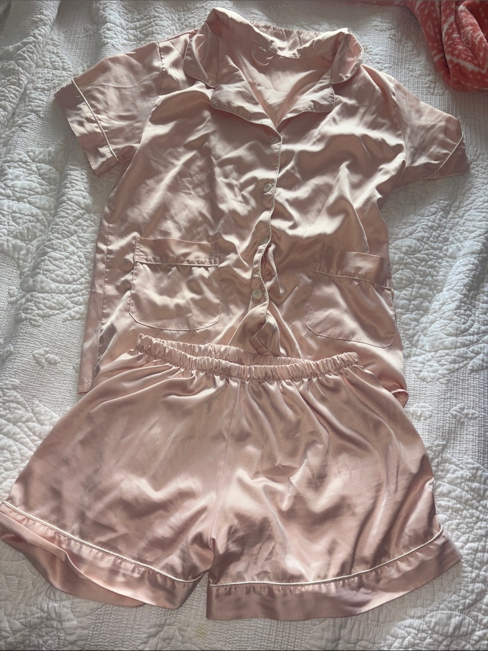 Women's Satin Short-Sleeve Pajama Set in Blush Pink